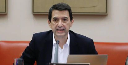 El responsable de Análisis Económico de BBVA Research, Rafael Doménech, durante una comparecencia en comisión parlamentaria el año pasado.