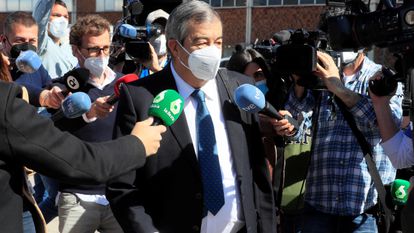 Francisco Álvarez Cascos, a su llegada al juicio sobre la caja b del PP, el pasado marzo. 