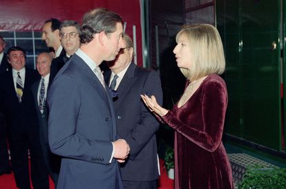 Carlos y Barbra Streisand, en Wembley en abril de 1994.