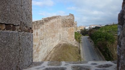 La restauración de muralla de Tarifa está dentro de sus proyectos favoritos.