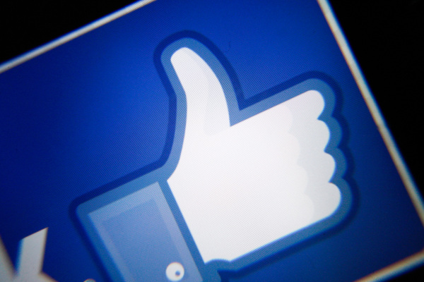 Facebook atraerá a los creadores con $ 1 mil millones en pagos