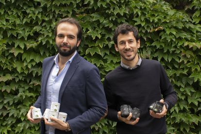 Víctor Abrines, a la izquierda, junto a Pepe Cabestany, fundadores de Matcha&Co.