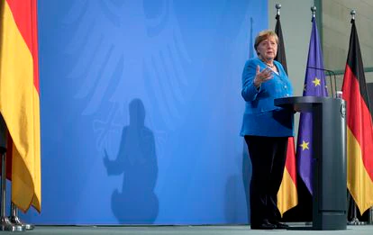 La canciller alemana, Angela Merkel, durante la rueda de prensa posterior a la cumbre de Berlín sobre los Balcanes occientales este lunes.