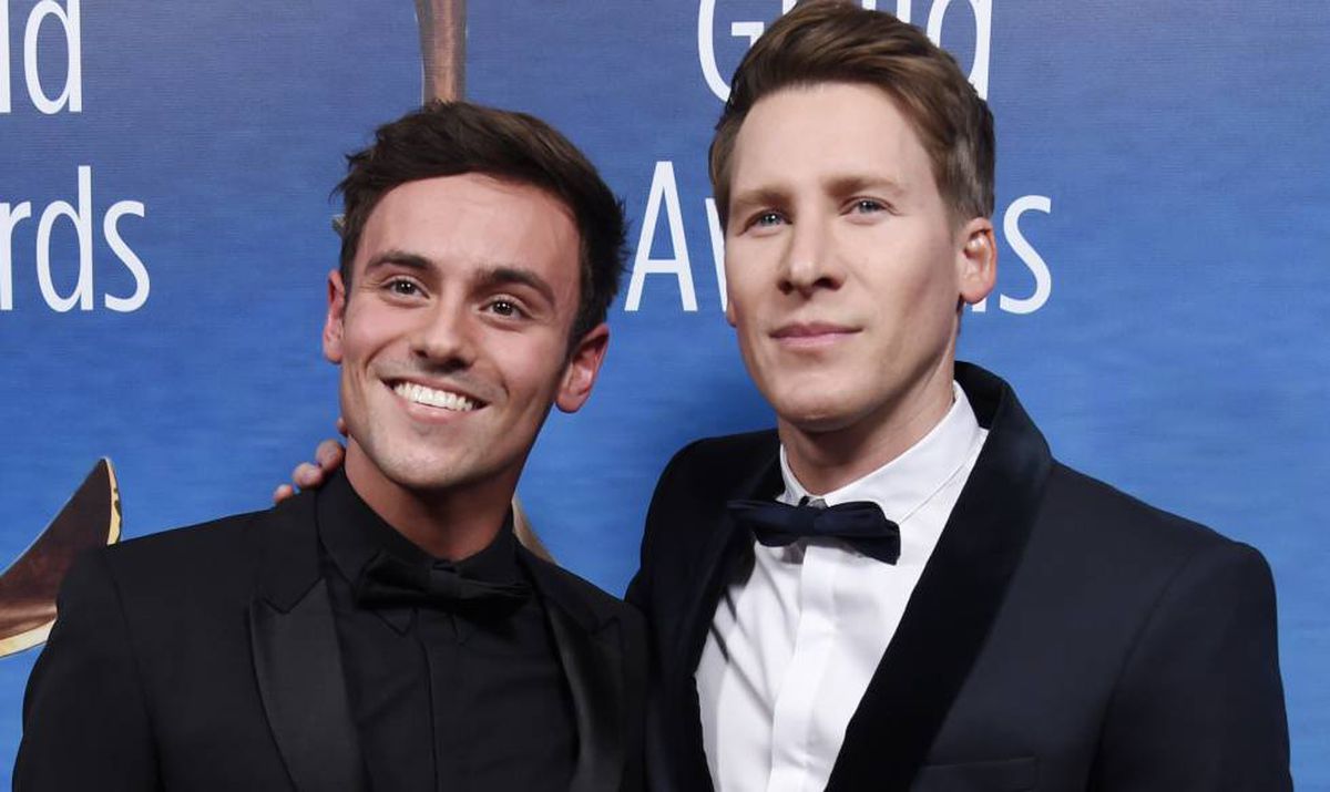 Tom Daley: un campeón olímpico abiertamente gay que domina las redes y adora tricotar