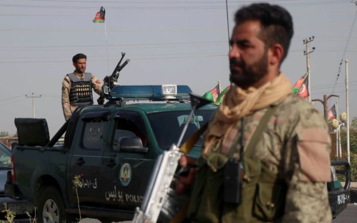 Talibanes controlan casi dos tercios del territorio de Afganistán, advierte funcionario de la UE