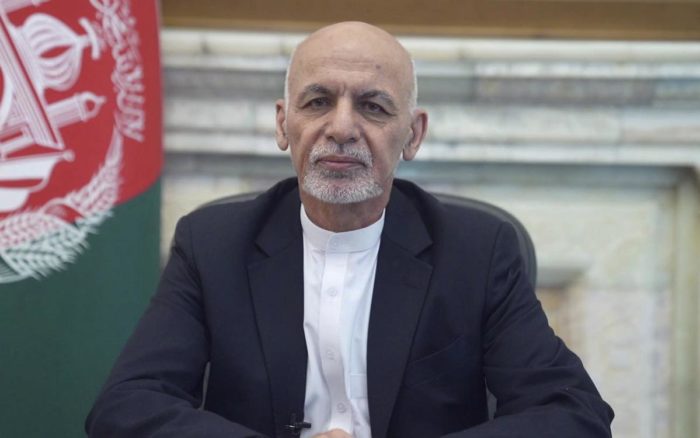 El presidente de Afganistán abandona el país ante el avance de los talibán en Kabul