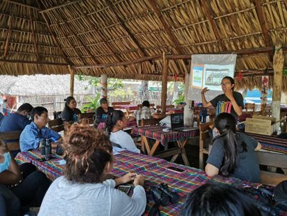Bianca Bosarreyes, bióloga guatemalteca, fue la líder de un proyecto que formó a 25 mujeres como guías comunitarias de turismo.