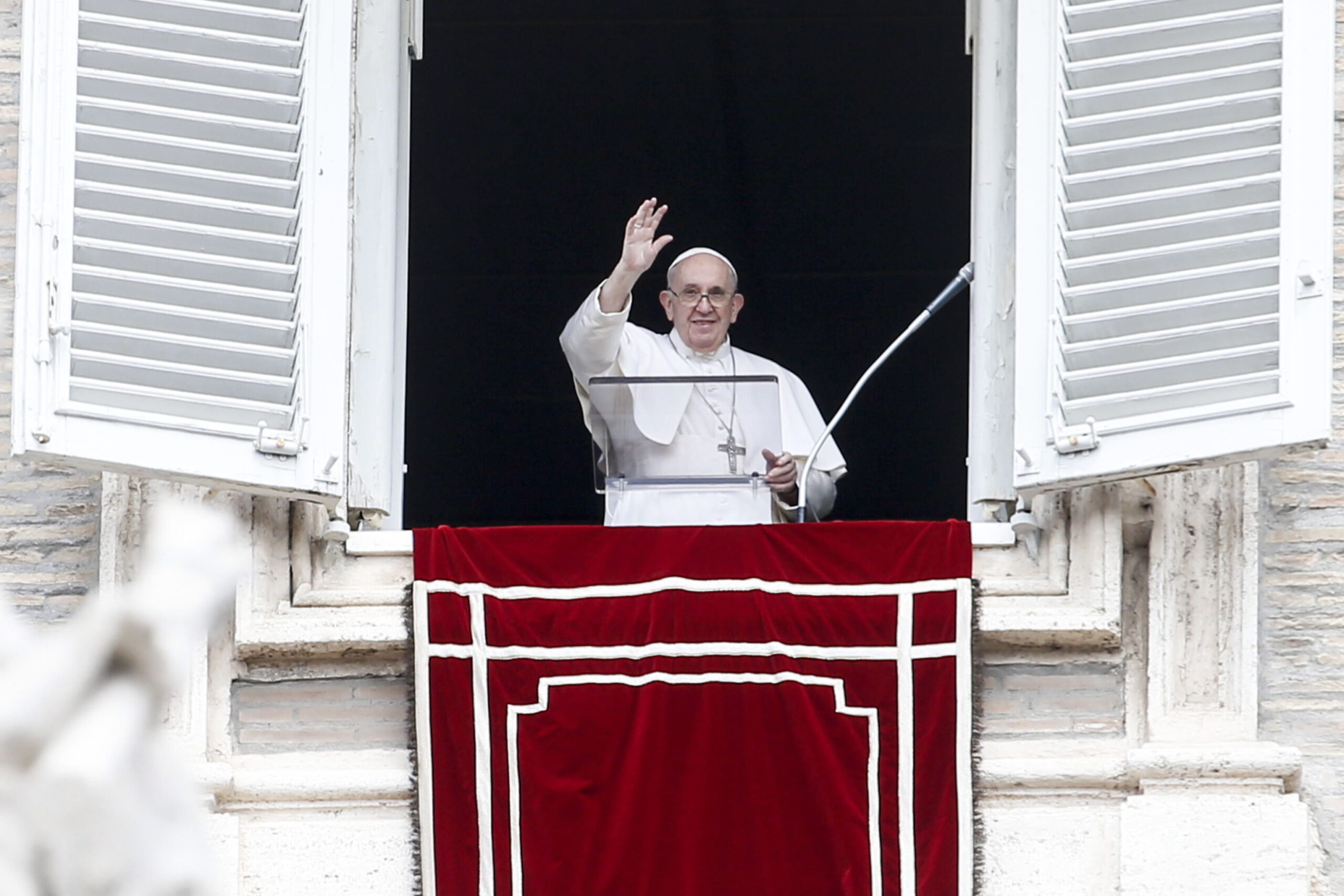 Interceptada en Milán una carta con tres balas dirigida al papa Francisco