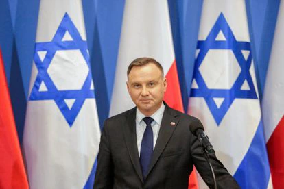 El presidente de Polonia, Andrzej Duda, en un acto con altos cargos israelíes, en 2020 en Varsovia.