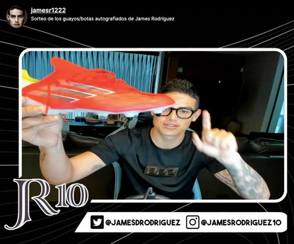 James Rodríguez sorteando un par de zapatillas firmadas en su canal de Twitch, el viernes pasado.