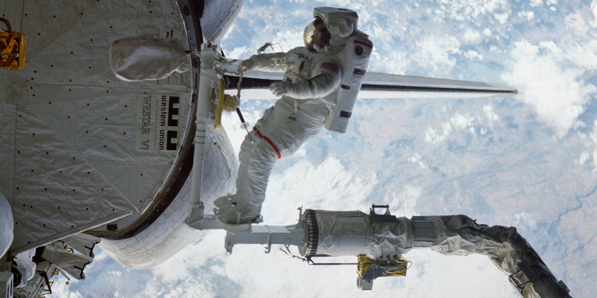 La NASA aplaza el paseo espacial porque el astronauta tiene un nervio pellizcado