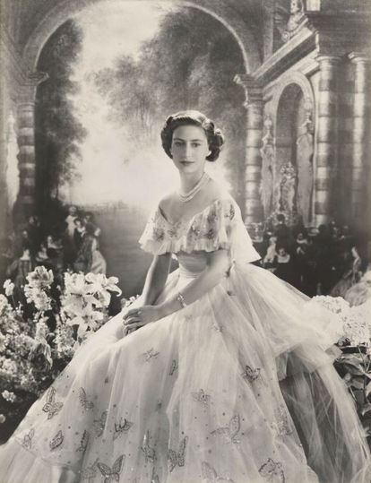 Retrato de la princesa Margarita con motivo de su decimonoveno cumpleaños, realizado por Cecil Beaton. 