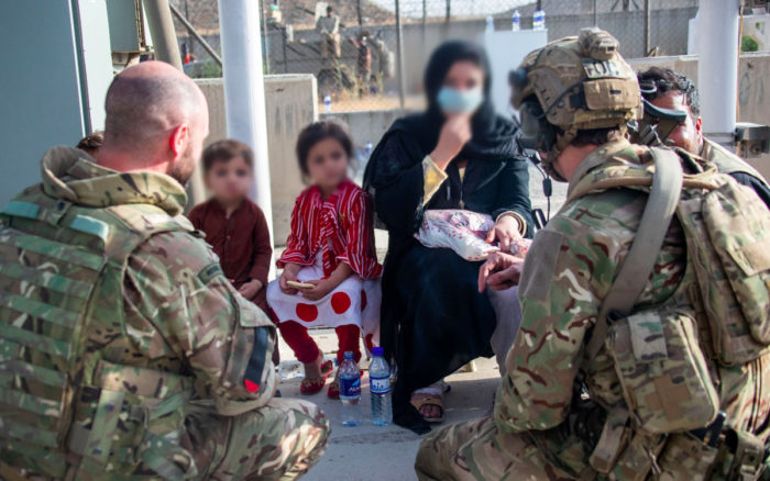 OMS alerta que solo tiene suministros médicos para una semana en Afganistán | Video