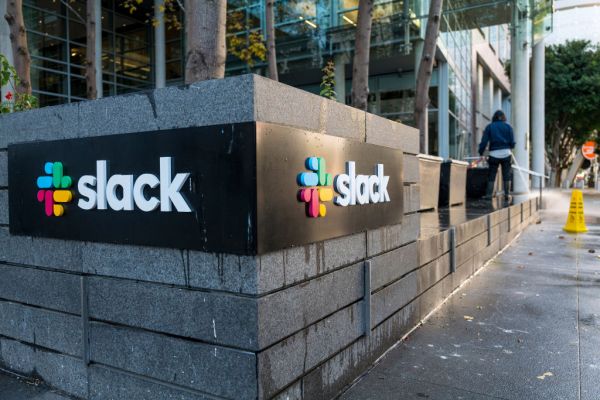 Salesforce anuncia las primeras integraciones con Slack después de cerrar la venta de $ 28 mil millones