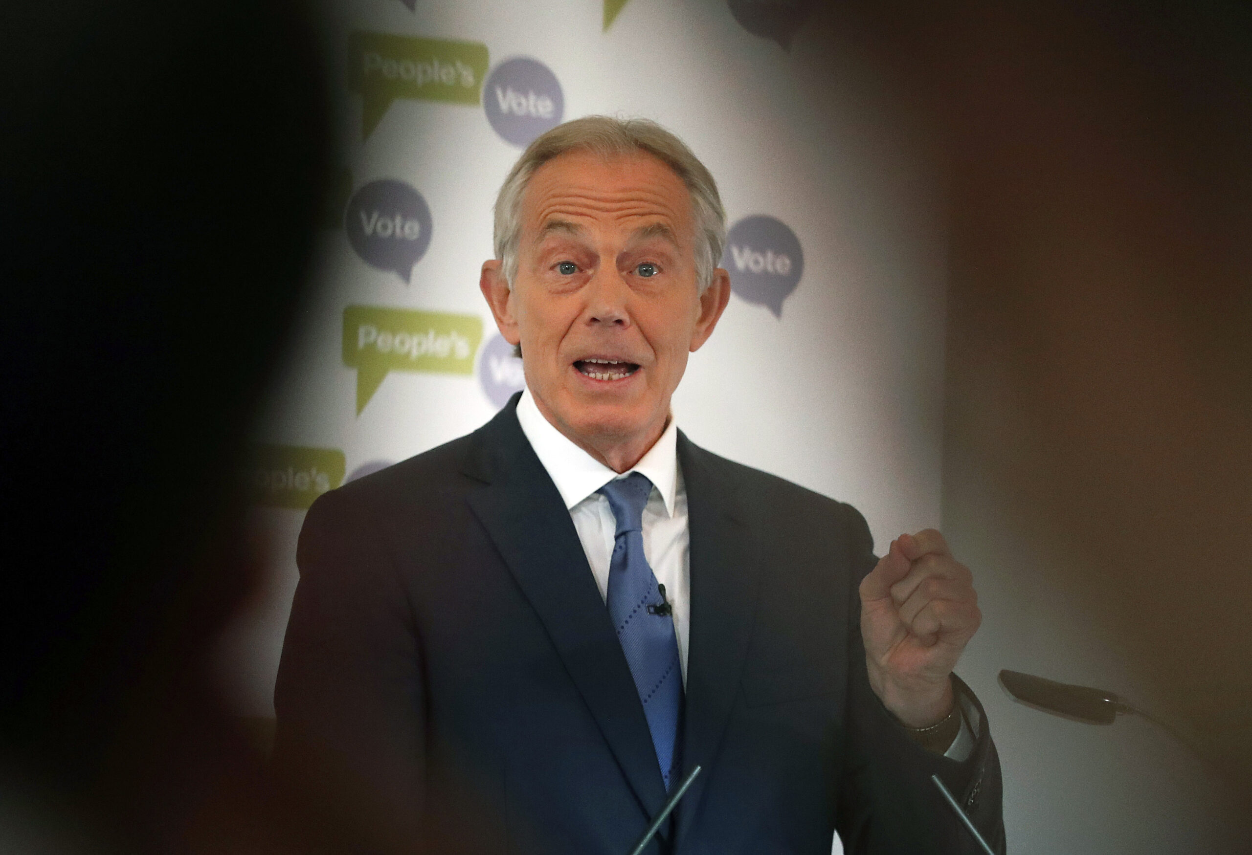 Tony Blair arremete contra la “imbécil”, peligrosa y humillante retirada de Afganistán