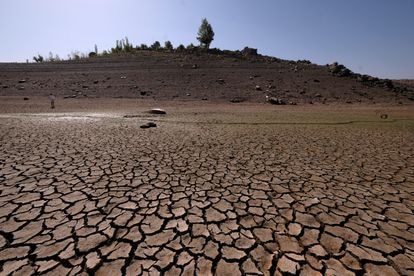 Una parte completamente seca del embalse de Ricobayo (Zamora), la semana pasada.