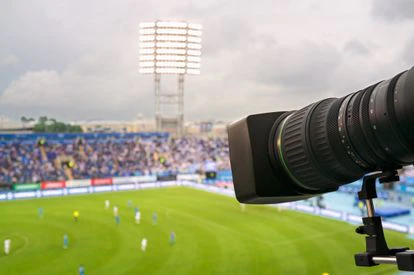 Desde la aparición del sistema full HD, la media de cambios de plano en cada partido oscila entre 350 y 550. El telespectador celebra la profusión de perspectivas.