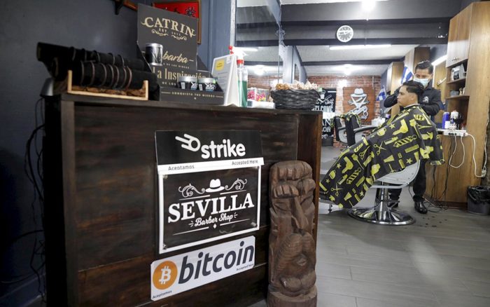 El Salvador: Entra en vigor el bitcoin como moneda legal; empresarios que no lo acepten serán sancionados