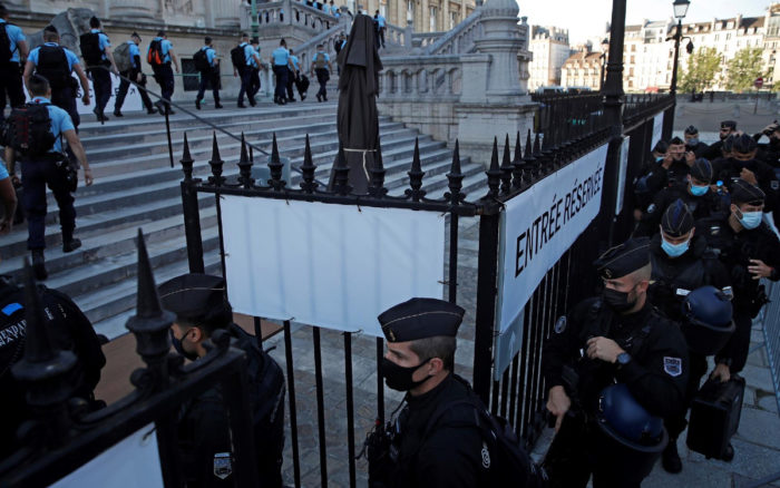 En París, fuerte operativo de seguridad por comienzo de juicio por ataques terroristas de 2015