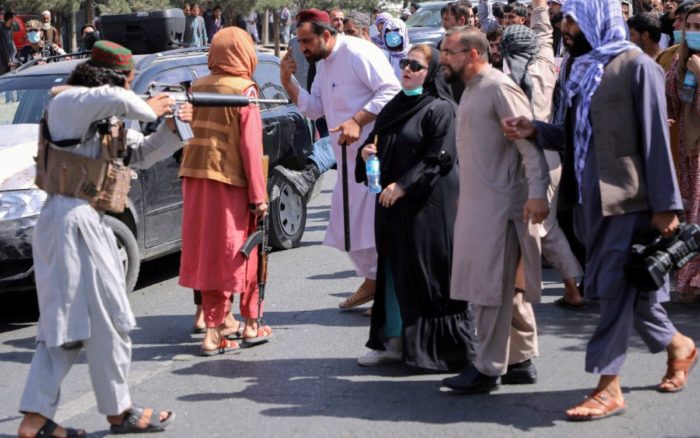 La ONU pide a los talibanes el cese ‘inmediato’ del uso de la fuerza en las manifestaciones