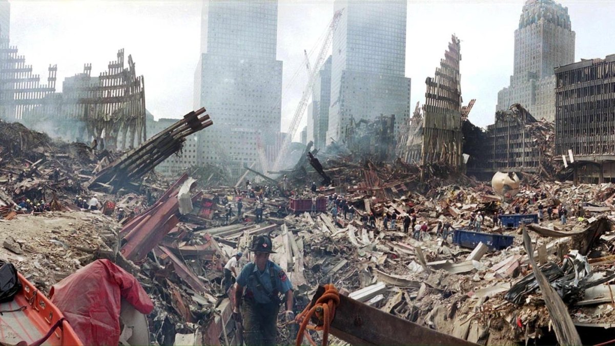 Descalzos y sin mirar atrás, huían del horror: amargos recuerdos del 9/11