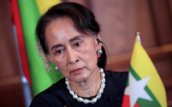 Myanmar: Suu Kyi se presenta ante el tribunal tras la suspensión de su juicio por motivos de salud
