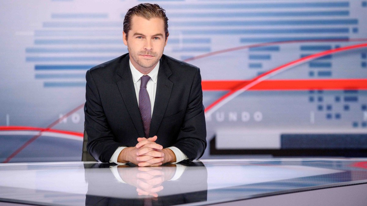El periodista Julio Vaqueiro, ganador del premio Emmy, es el nuevo presentador de Noticias Telemundo