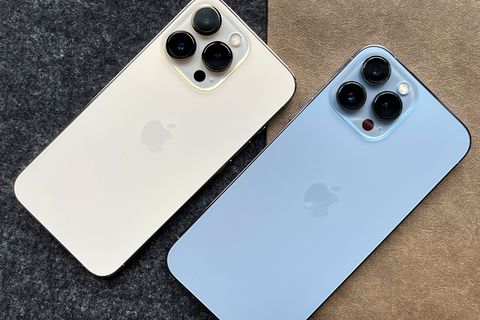 apple iphone 13 pro blanco y iphone 13 pro max azul de apple