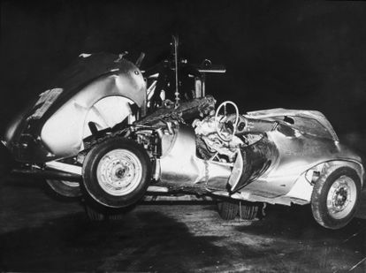 Los restos del Porsche Spyder que conducía James Dean cuando tuvo el accidente que lo mató en 1955.