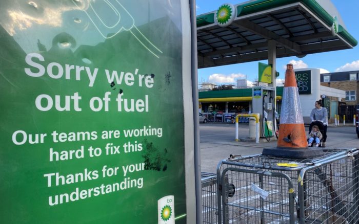 Las gasolineras se quedan vacías en las grandes ciudades británicas