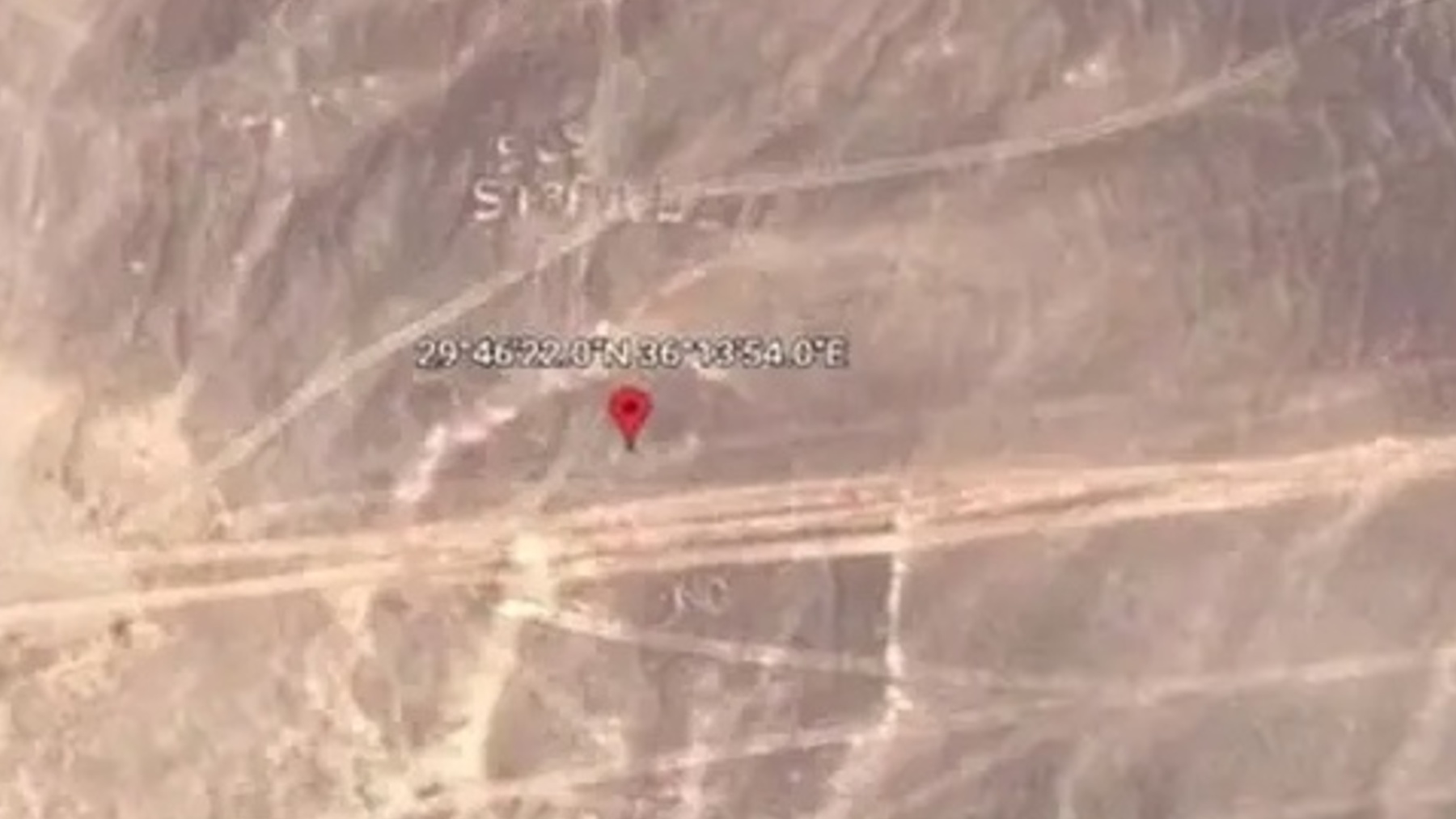 Aparece en Google Earth un misterioso cartel de ‘SOS’ en un desierto remoto