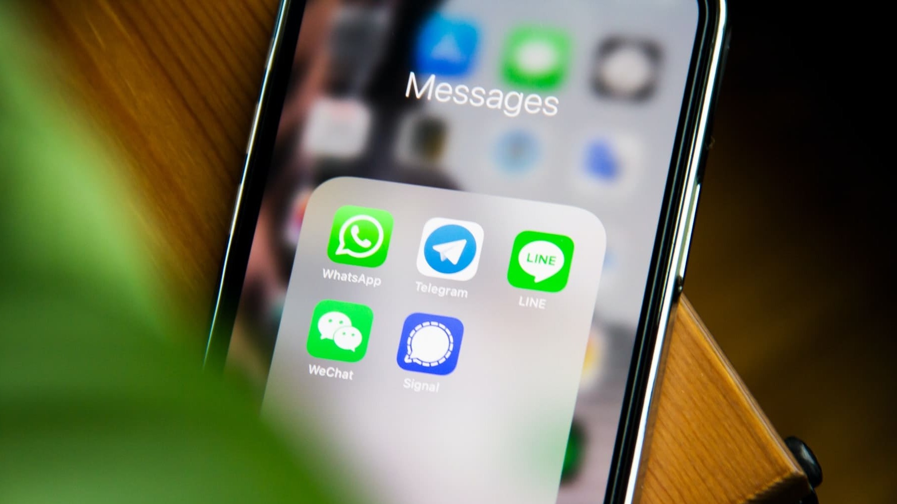 Cómo solucionar el fallo en WhatsApp que deja al descubierto tus datos personales