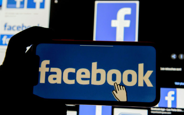 Corte de EU ordena a Facebook entregar registros de contenido anti-rohinyá en caso de genocidio