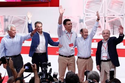 González, Zapatero, Sánchez, Rubalcaba y Almunia en el Congreso Extraordinario del PSOE de 2014.