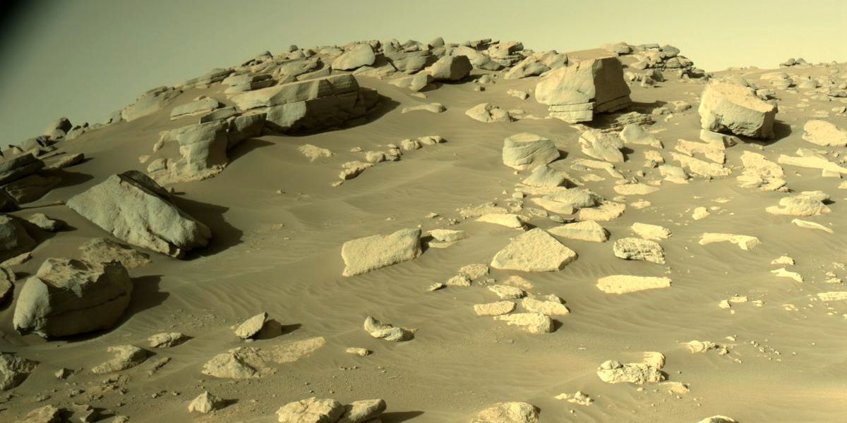 La perseverancia se acerca y se personaliza con las rocas de Marte en magníficas fotos