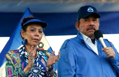 El presidente de Nicaragua, Daniel Ortega, y su esposa, la vicepresidenta Rosario Murillo, en 2018.