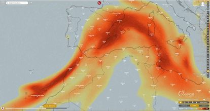 Predicción del avance hacia el Mediterráneo del dióxido de azufre que emite el volcán de La Palma entre este miércoles y el viernes.
,