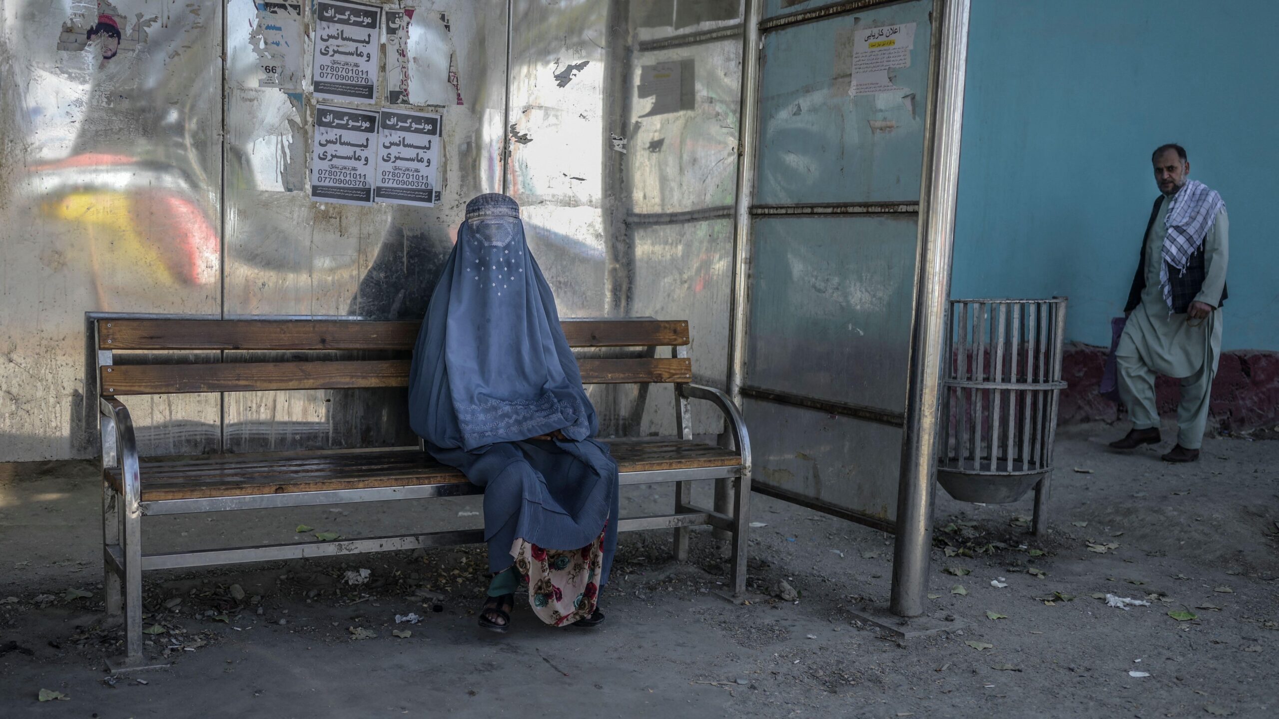 Nuevo cambio de talibanes: del ministerio de la mujer al de la propagación de la virtud