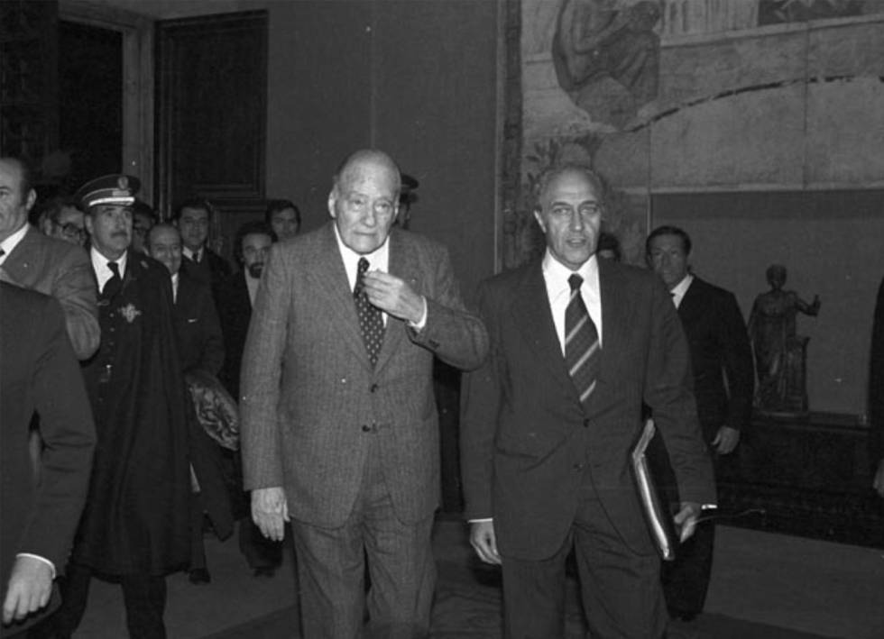 Tarradellas, amb Rahola, el desembre de 1977.