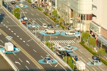 El nuevo concepto de la movilidad está basado en la conectividad permanente, con vehículos que hablen entre sí y con las infraestructuras.