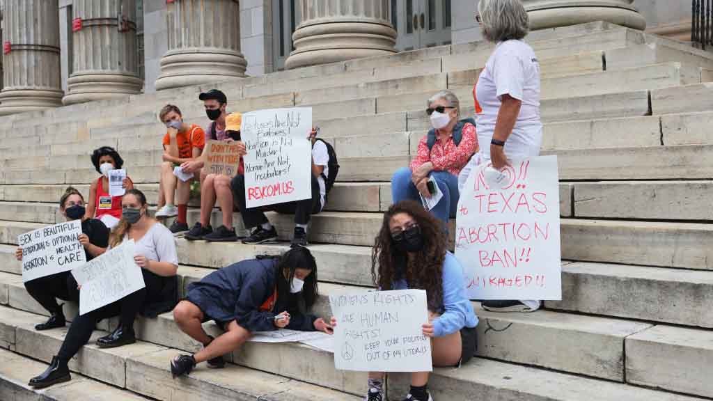 Unos 6 estados republicanos sopesan medidas similares a la ley de aborto de Texas