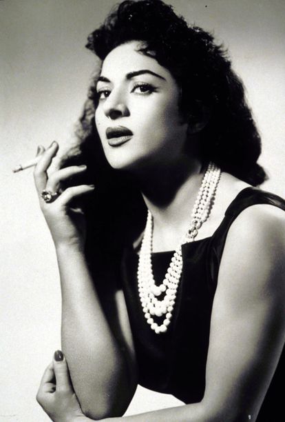 Lola Flores, en los años cincuenta.