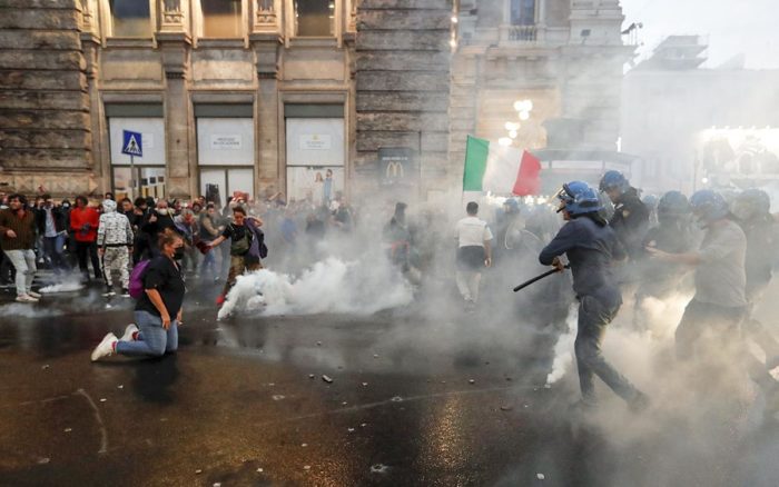 Graves disturbios en Roma durante una manifestación contra el pasaporte Covid