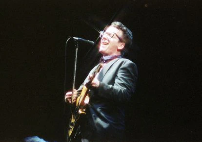 Elvis Costello performs durante una actuación en el verano de 1983 en Nueva York.