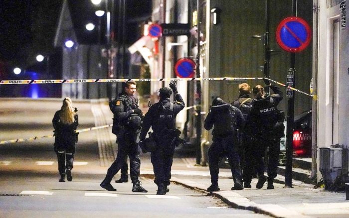 Autor de ataques mortales en Noruega es un converso al islam radicalizado; usó más que arco y flechas