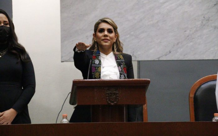 Evelyn Salgado rinde protesta como gobernadora de Guerrero; hace un llamado a la reconciliación