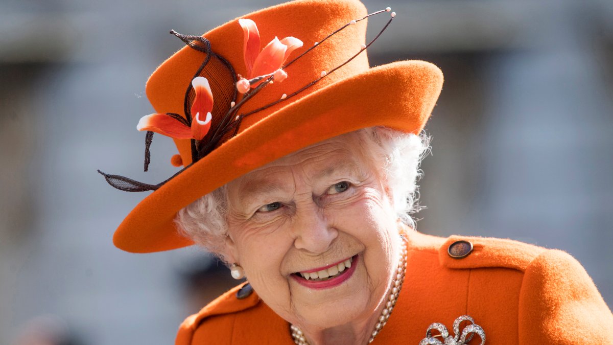 La reina Isabel rechaza el reconocimiento a la “anciana del año”