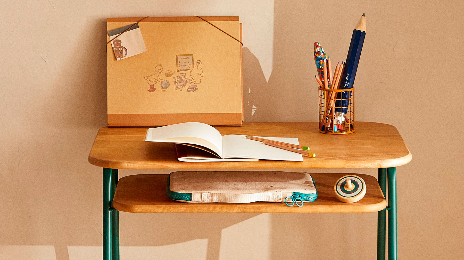 Zara Home tiene el escritorio infantil que te transportará a tu infancia