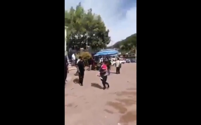 Se enfrentan a balazos autodefensas y policías municipales en Xalpatláhuac, Guerrero | Video