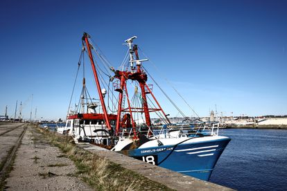 Francia retiene un barco británico en pleno pulso con el Reino Unido por las licencias de pesca tras el Brexit